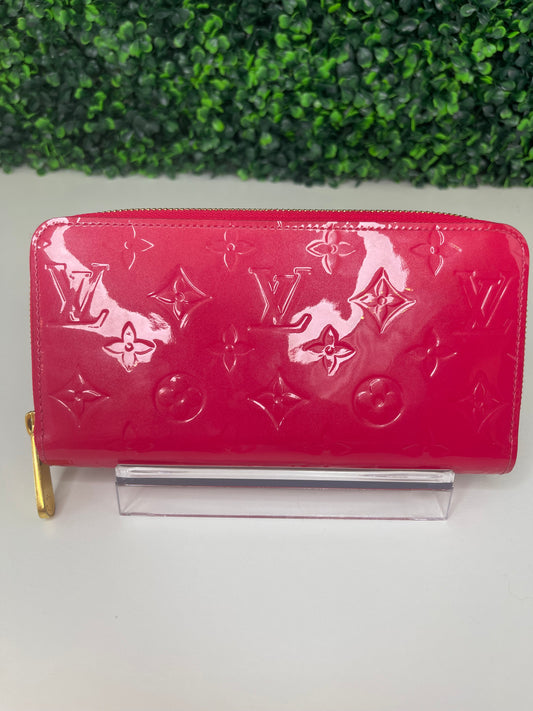 Preowned Louis Vuitton Hot Pink Rose Pop Vernis Zippy Long Wallet