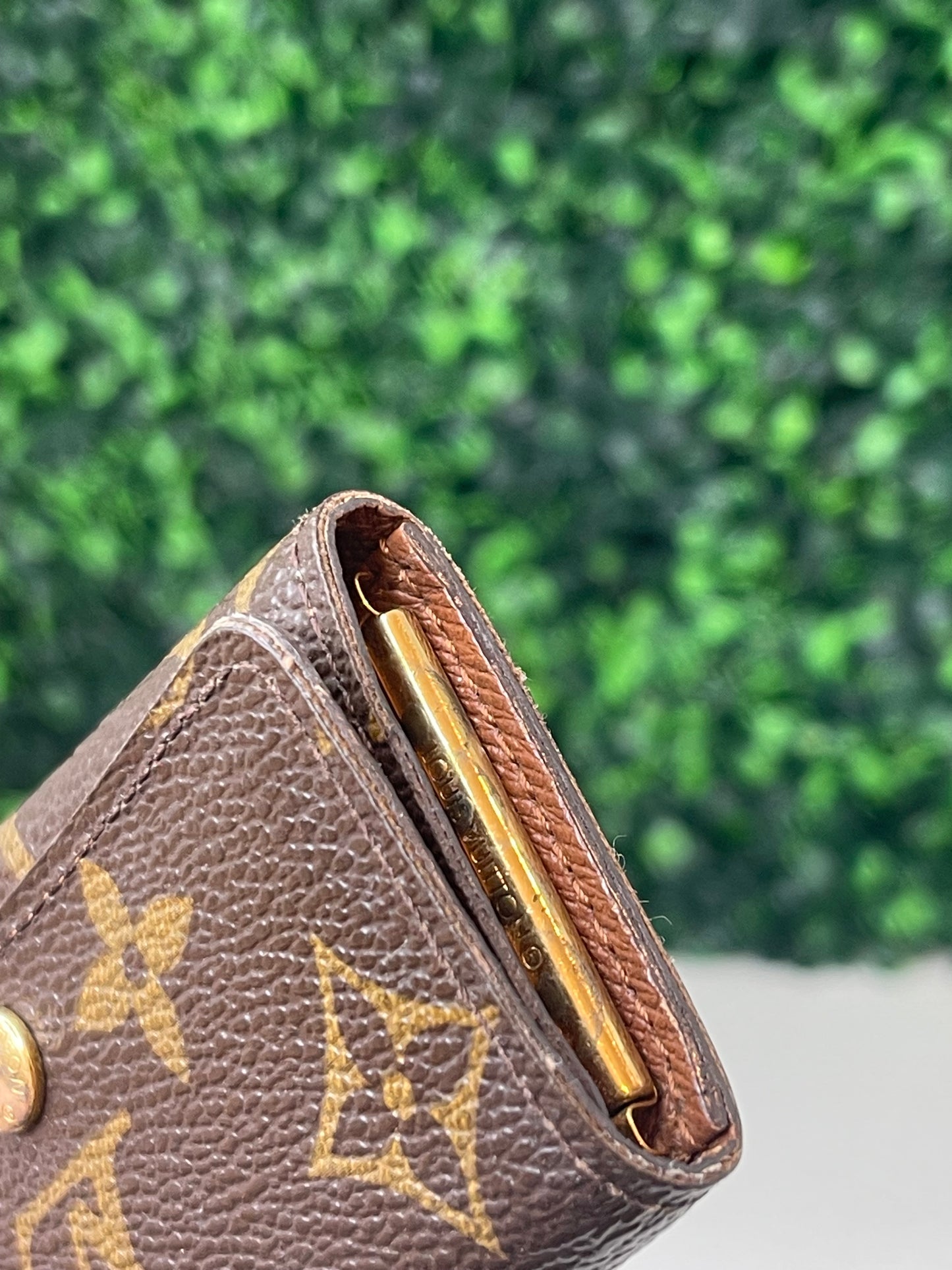 Preowned Louis Vuitton Monogram 4 Key Holder