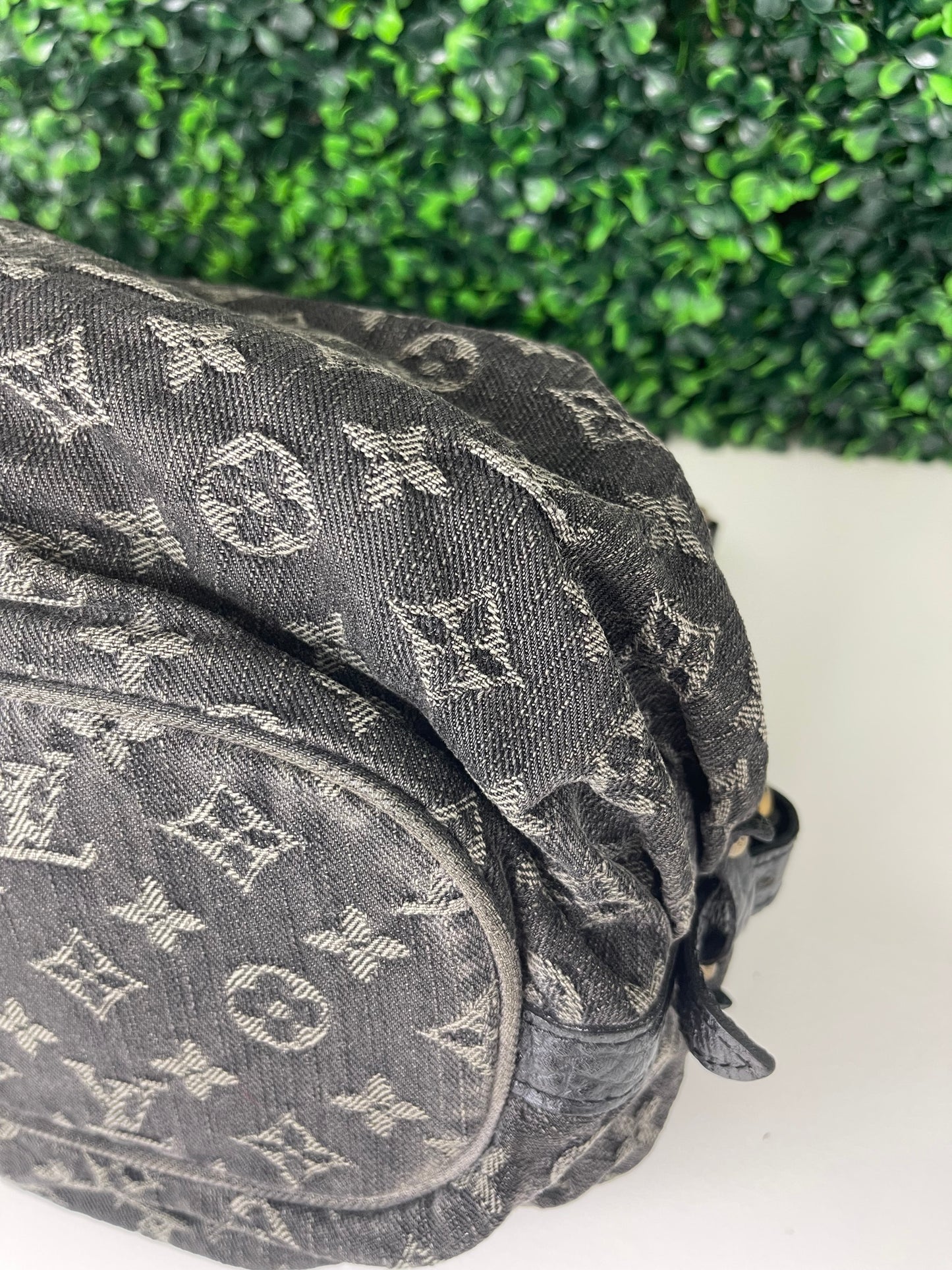 Preowned Louis Vuitton Black Denim Mahina