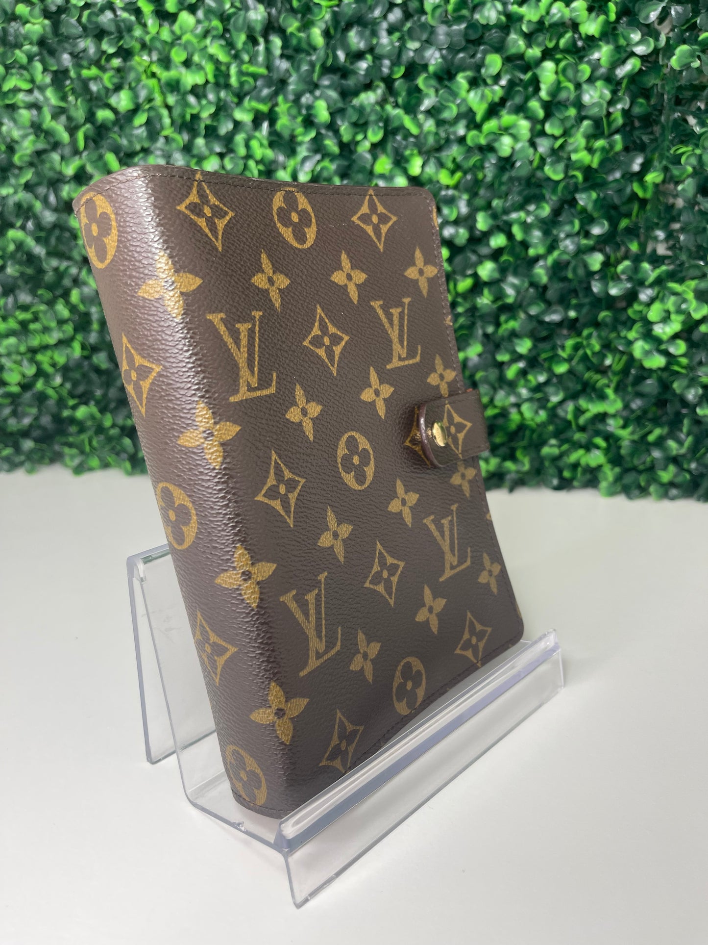 Preowned Louis Vuitton Monogram Agenda MM Medium