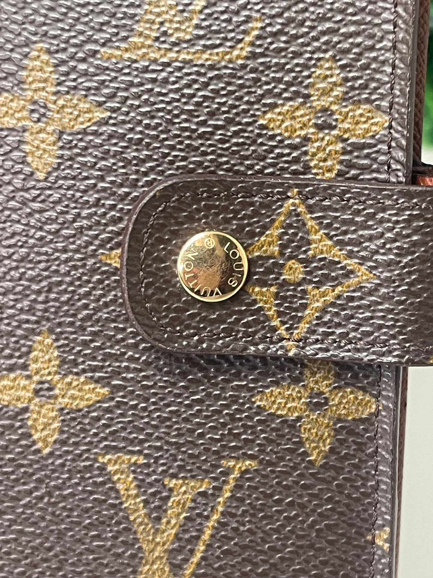 Preowned Louis Vuitton Monogram Agenda MM Medium