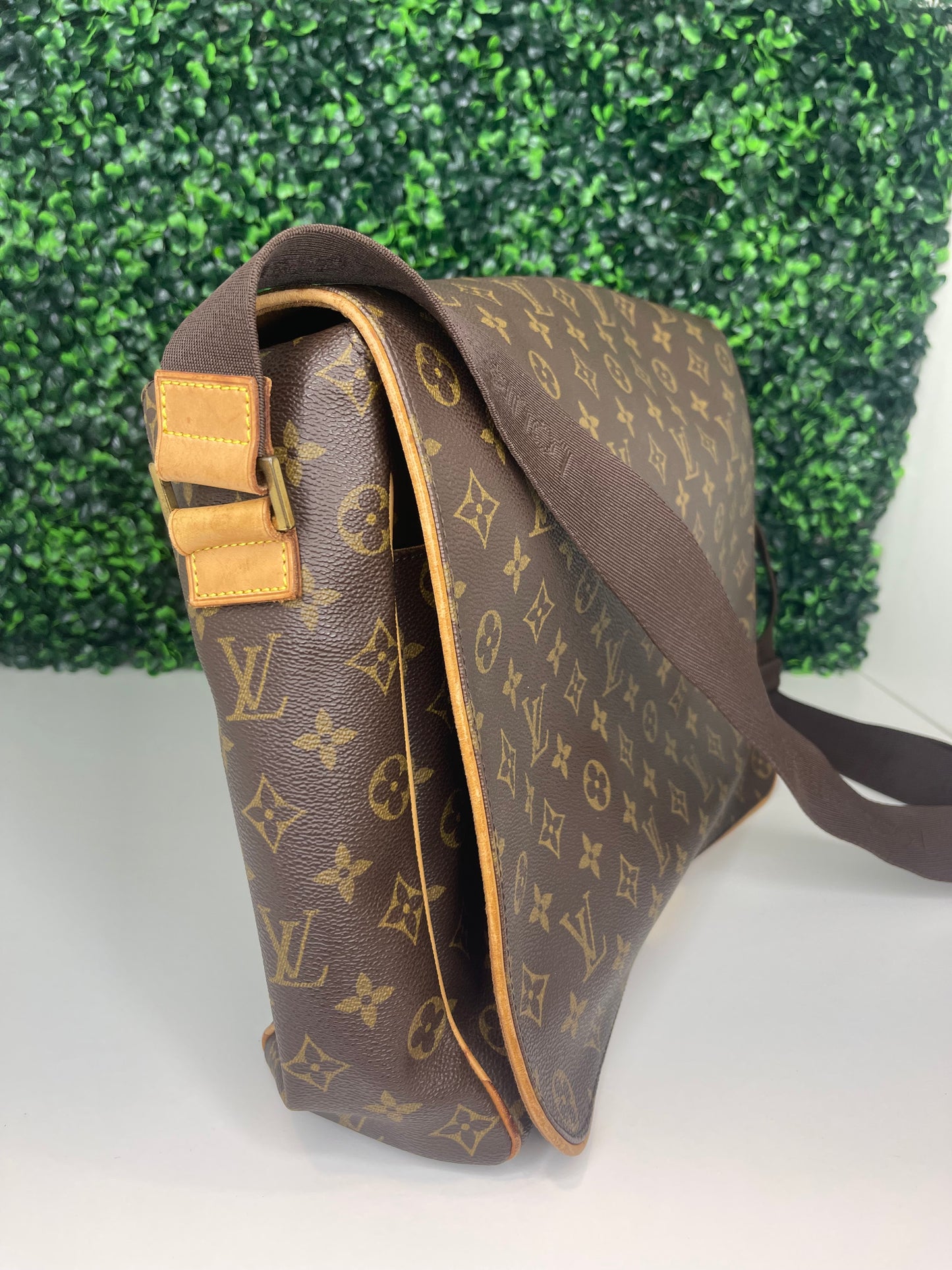 Louis Vuitton Abbesses Messenger Bag