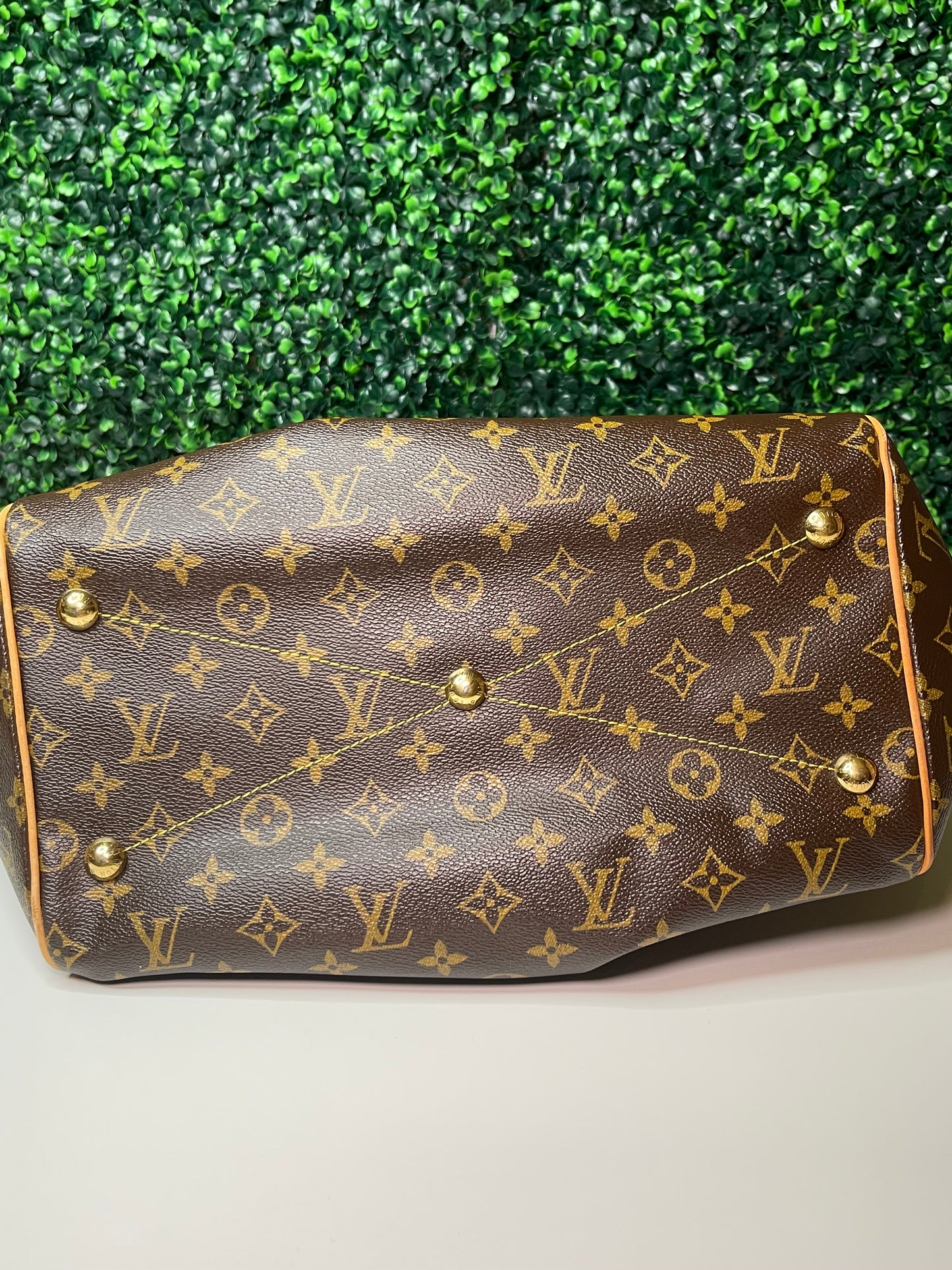 Louis Vuitton Monogram Tivoli GM