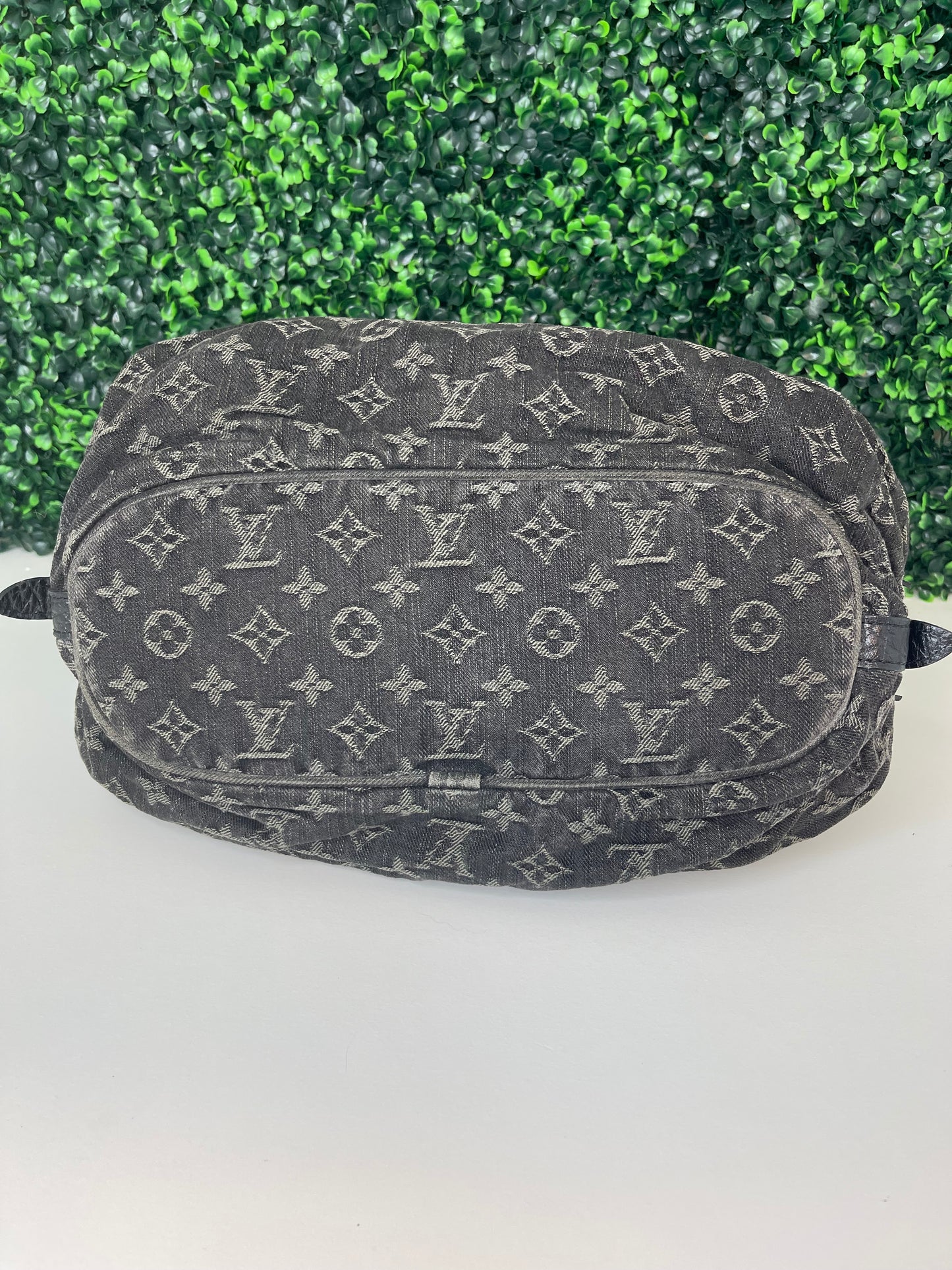 Preowned Louis Vuitton Black Denim Mahina