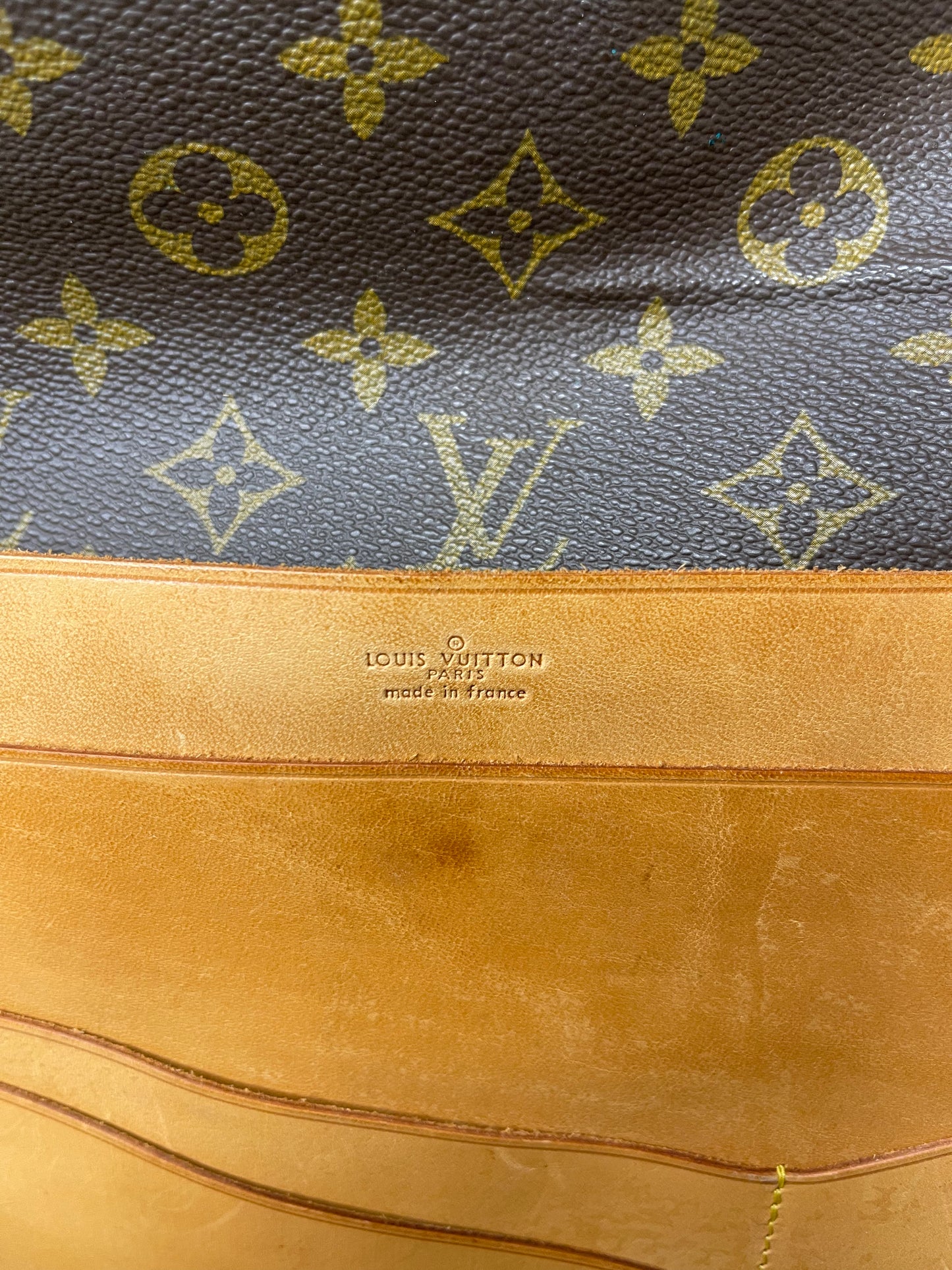 RARE! Louis Vuitton Monogram Portable Serviette Organizer Crossbody