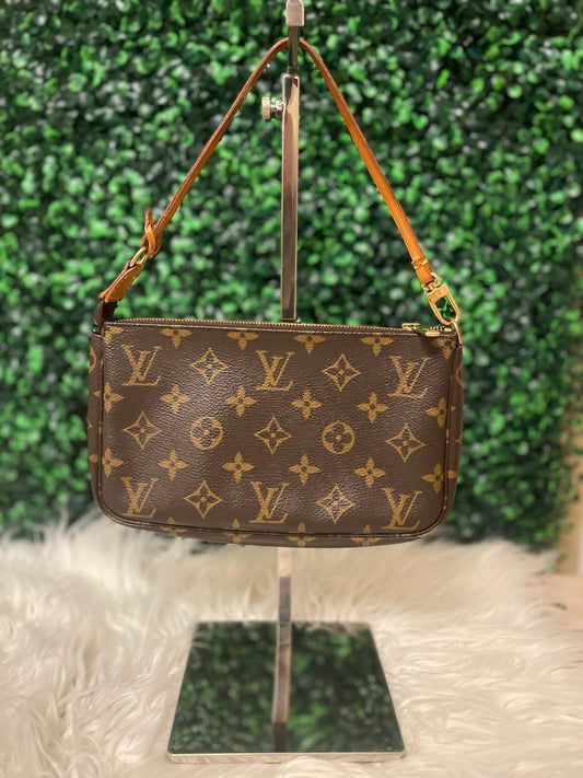 Louis Vuitton Pochette Accessoires