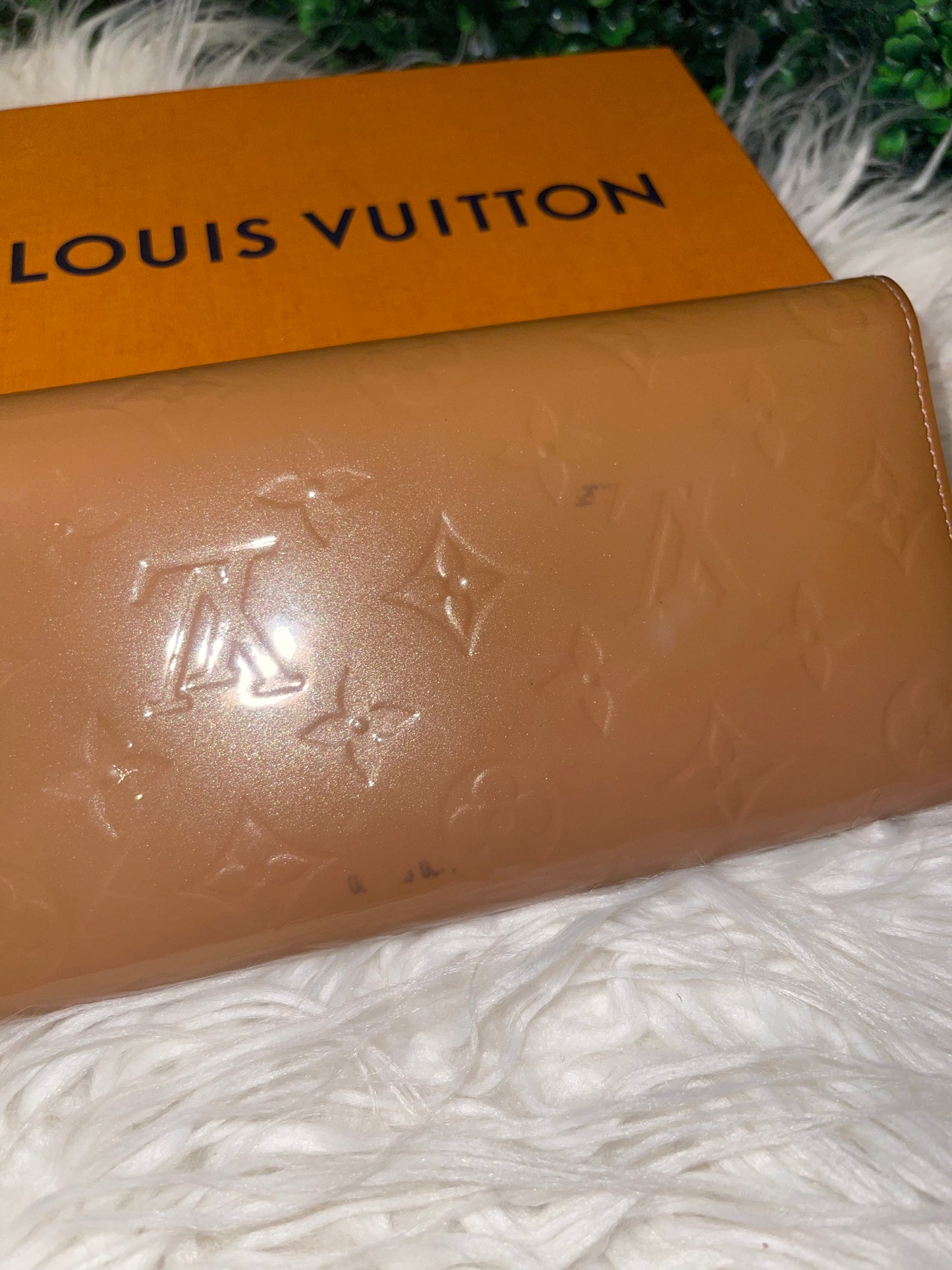 Louis Vuitton Vernis Sarah Long Wallet