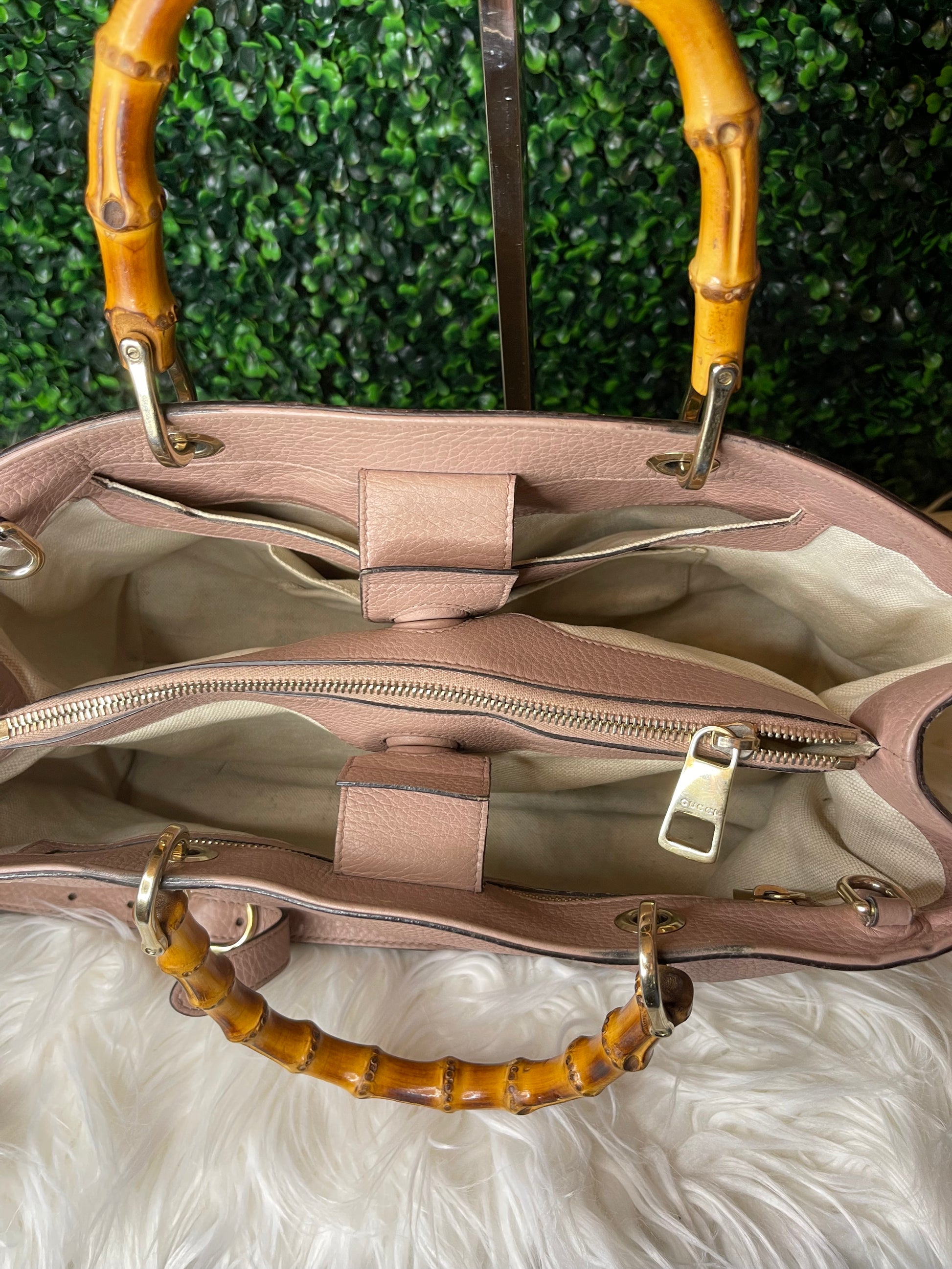 Gucci bamboo 2025 bucket bag