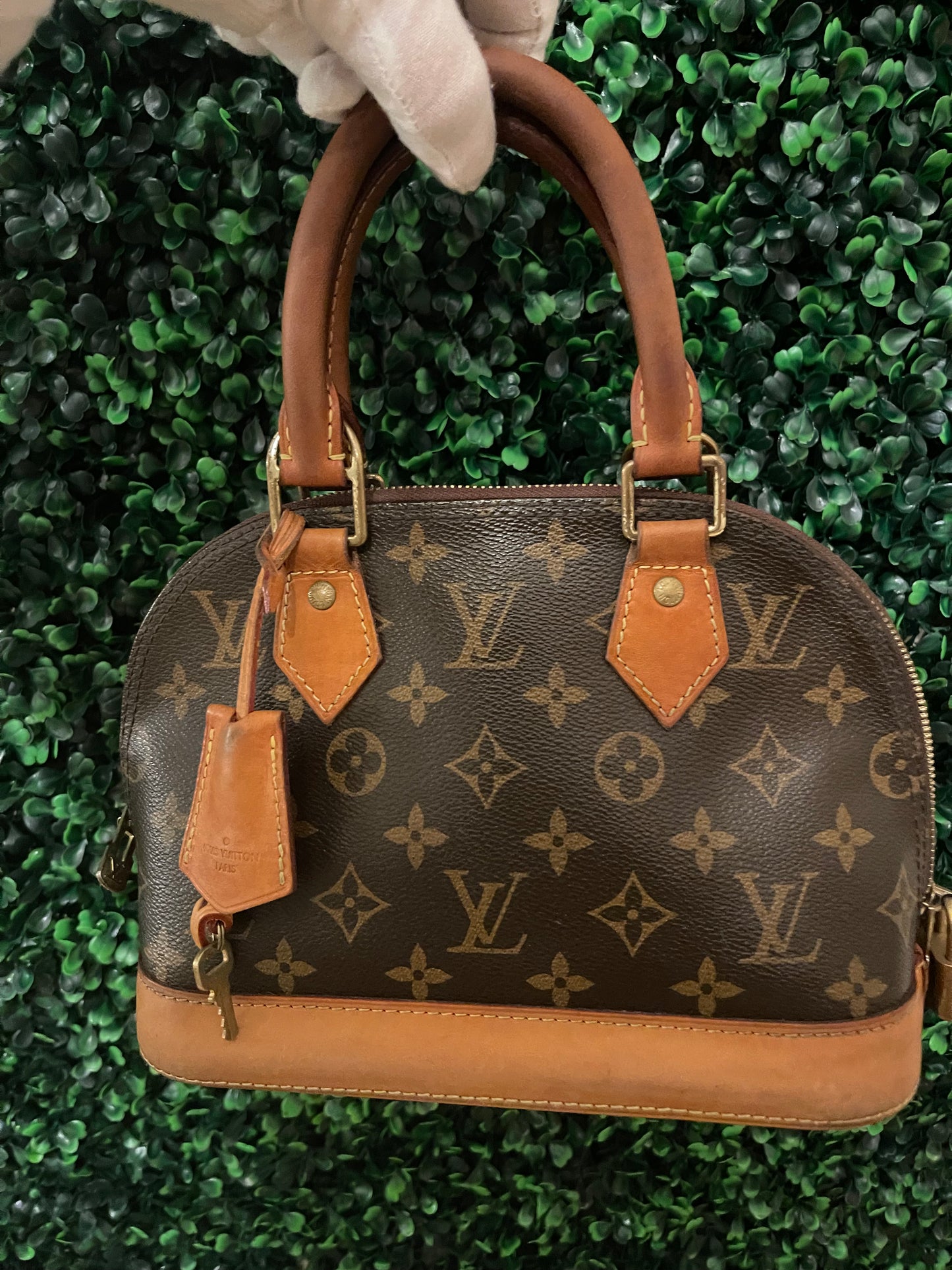 Louis Vuitton Monogram Alma BB